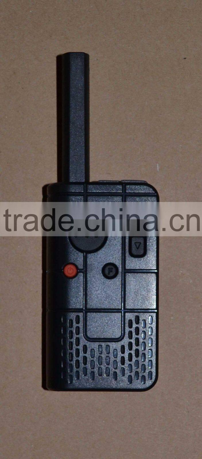 World popular AT-03 mini uhf 400-470mhz 2W two way radio