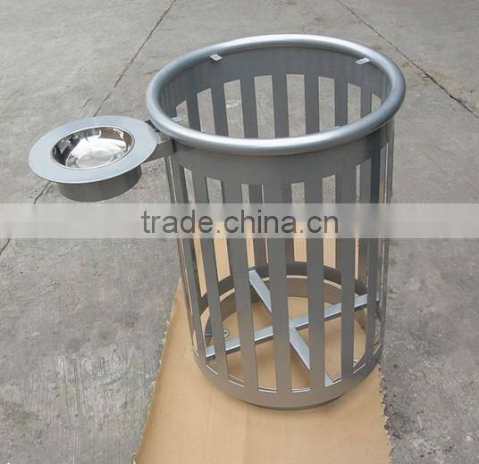 Arlau park street outdoor metal bins