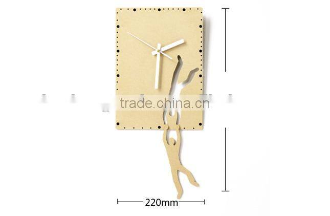 2016 Customized Wooden Fancy Clock For Decoration