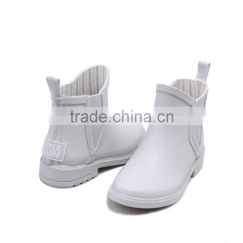customize made color chelsea rain boots wellington boots China factory manufacturer