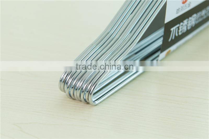 High quality Hot sales metal wonder clothes hanger with activity hook