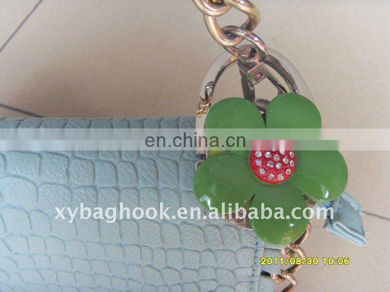 2011 new foldable hand baghanger