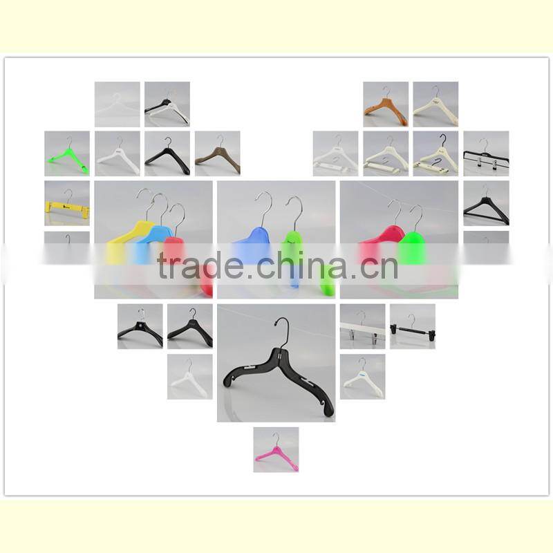 hot selling velvet hanger can be acceped customized logo