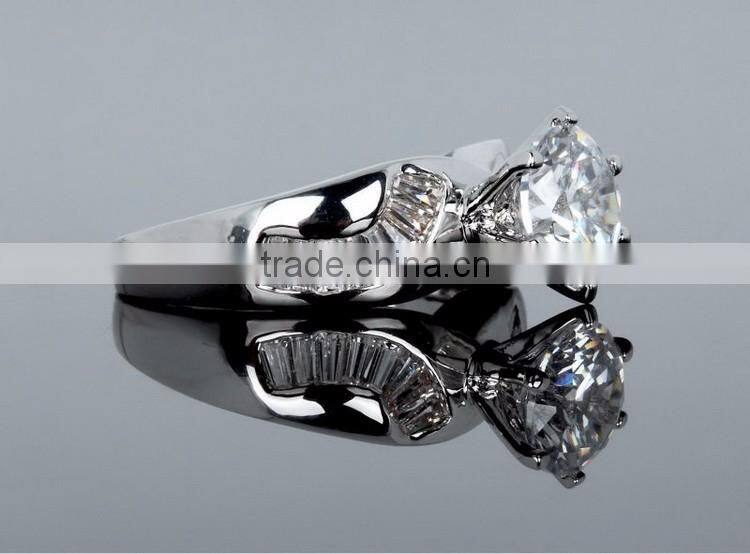 Best Buy One Stone Deluxe Marriage Gift Luxury CZ Jewelry Proposal Engagement Ring