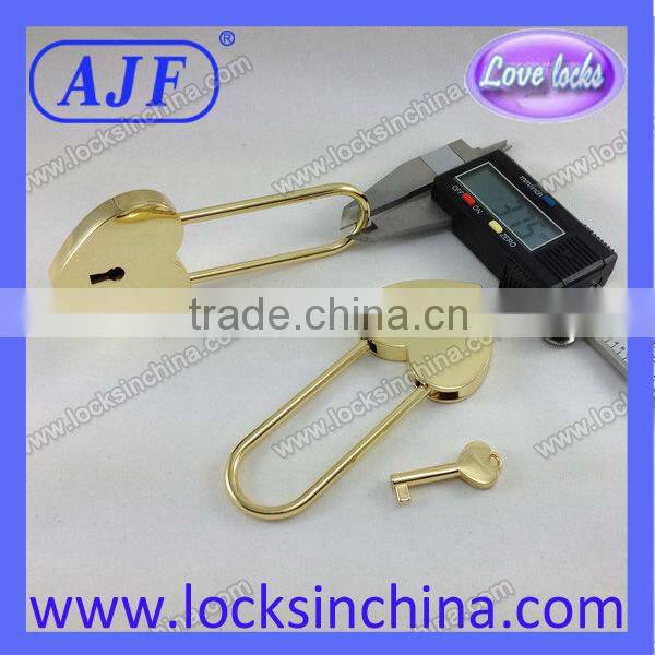 2014 NEWEST Inexpensive safe and reliable long hook golden locks