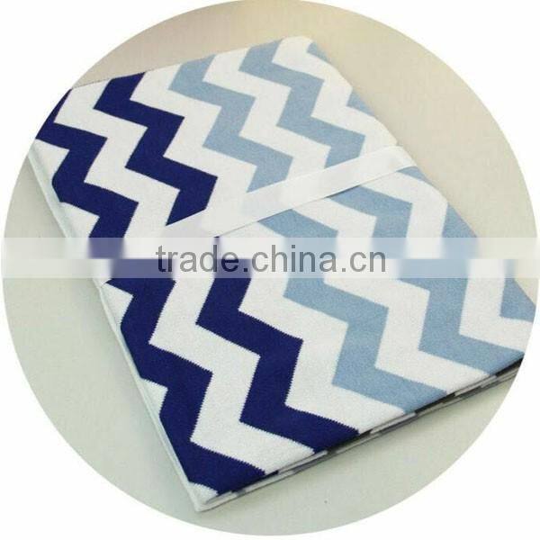 Salable mon & baby fashion shawl outdoor wool quilt