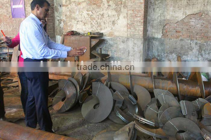 Pole hole piling driving machine equipment on tractor with 5 ton crane for lifiting 15 meters pole