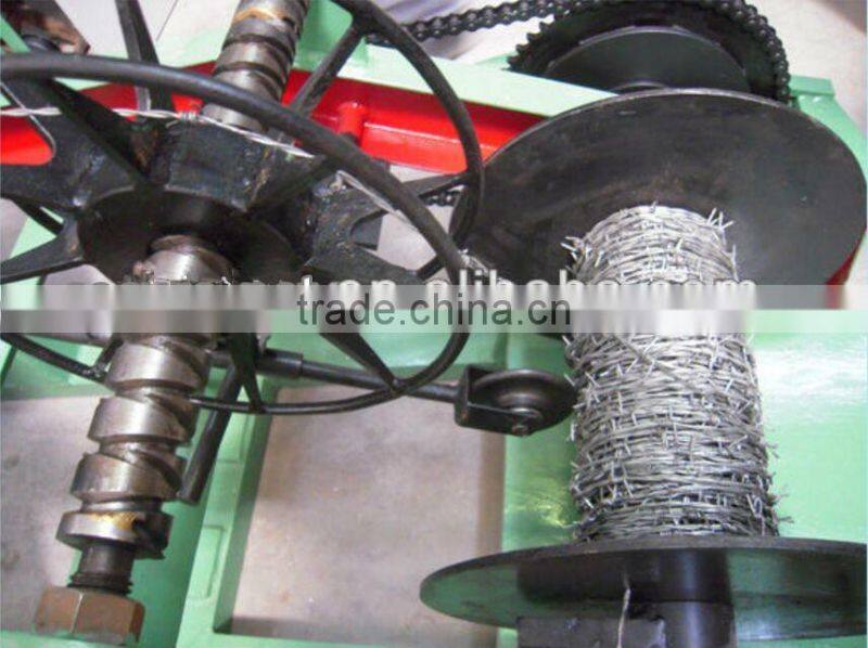 Automatic barbed wire twising machine, Double twisted barbed wire making machine