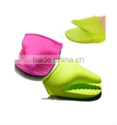 Non-stick colorful silicone oven mitt