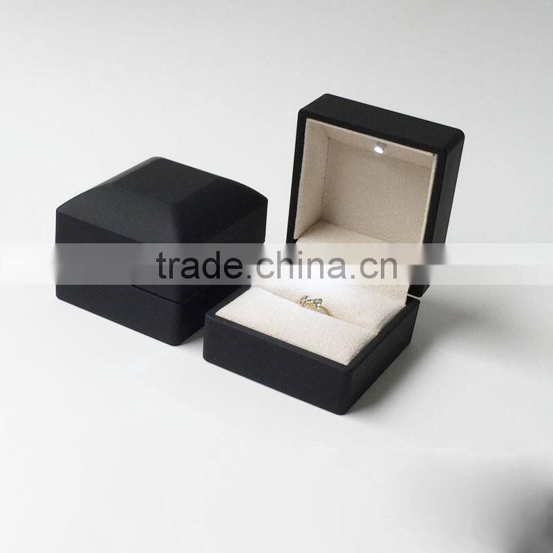 Hot sale wholesale customized gift LED ring box for girlfriend