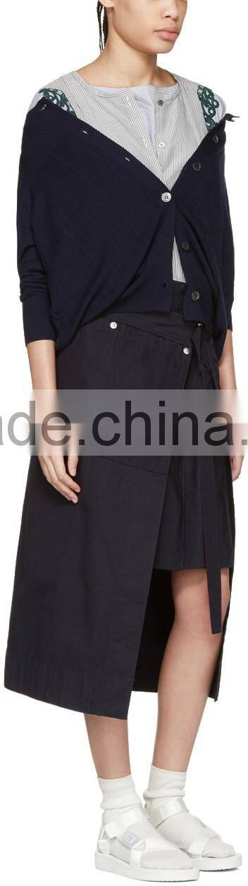 High Quality Long Sleeve Pleated Knit Wool Cardigan with Buttons Closure at Front