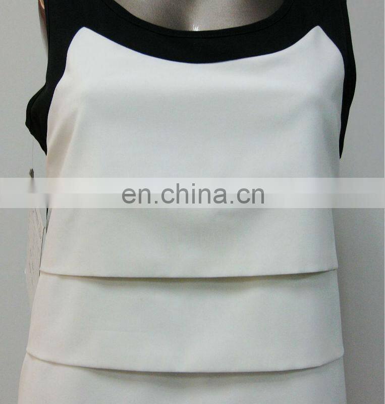 Middle-aged ladies' tiered dress