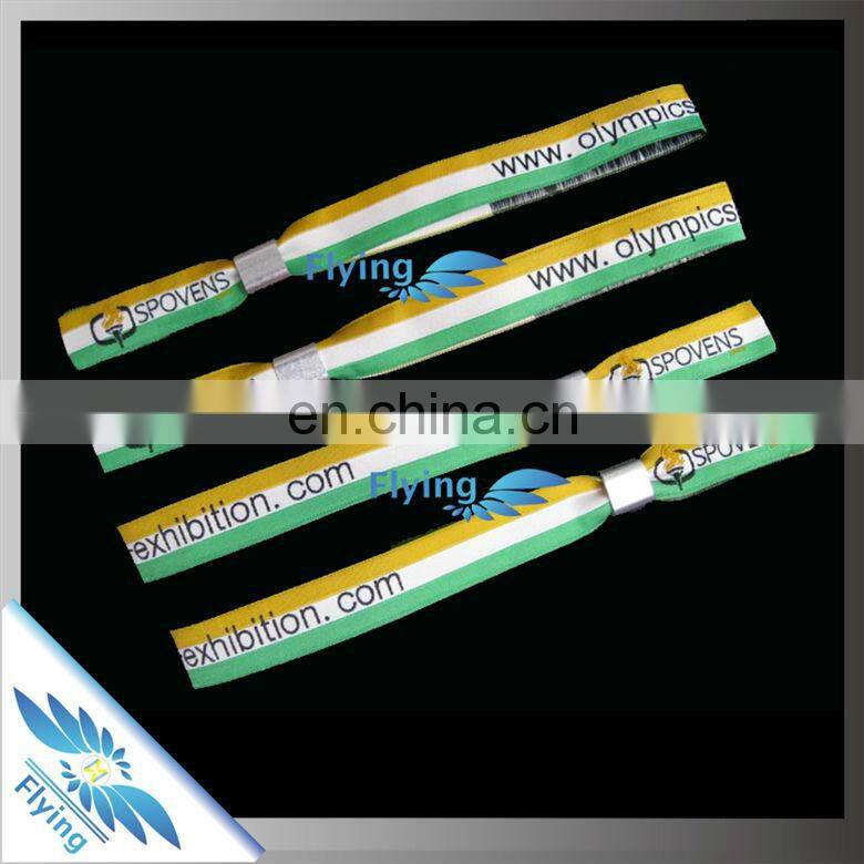 2016 hot selling full color festival fabric wristbands with plastic clip