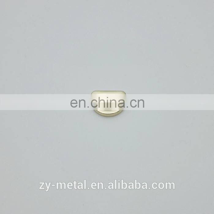 Small customized light gold zinc alloy metal D ring