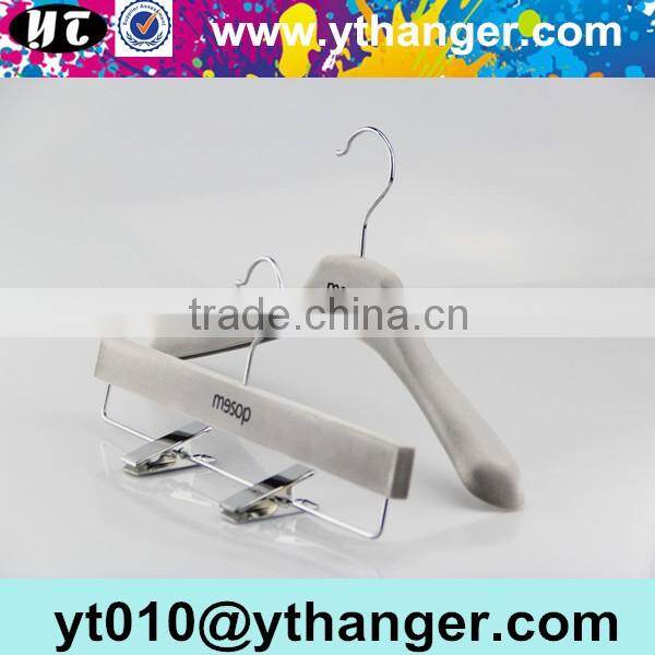 YY0507 custom logo clips apparel velvet hangers garments velvet clothes hanger
