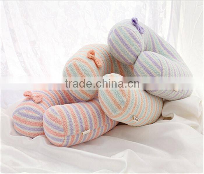 Soft 100% polyester cheap portable striped decor winter nap travel pillow