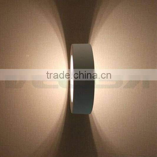 Aluminum Base Material and electric Power Supply surface mounted outdoor led wall light
