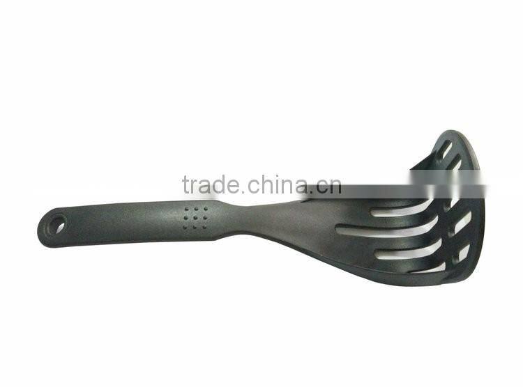 Durable Hard Nylon Modern Family Necessary Utensils Parts Potato Server