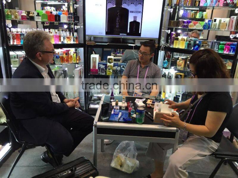 Eau De Parfum Type and Floral Scent cheap perfume gift sets