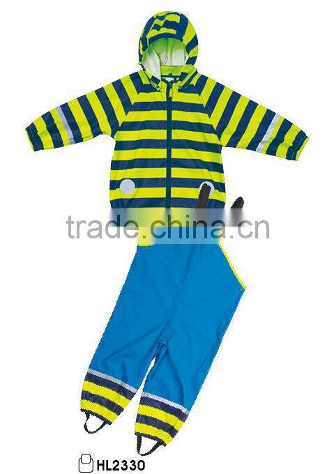 High quality rubber raincoat