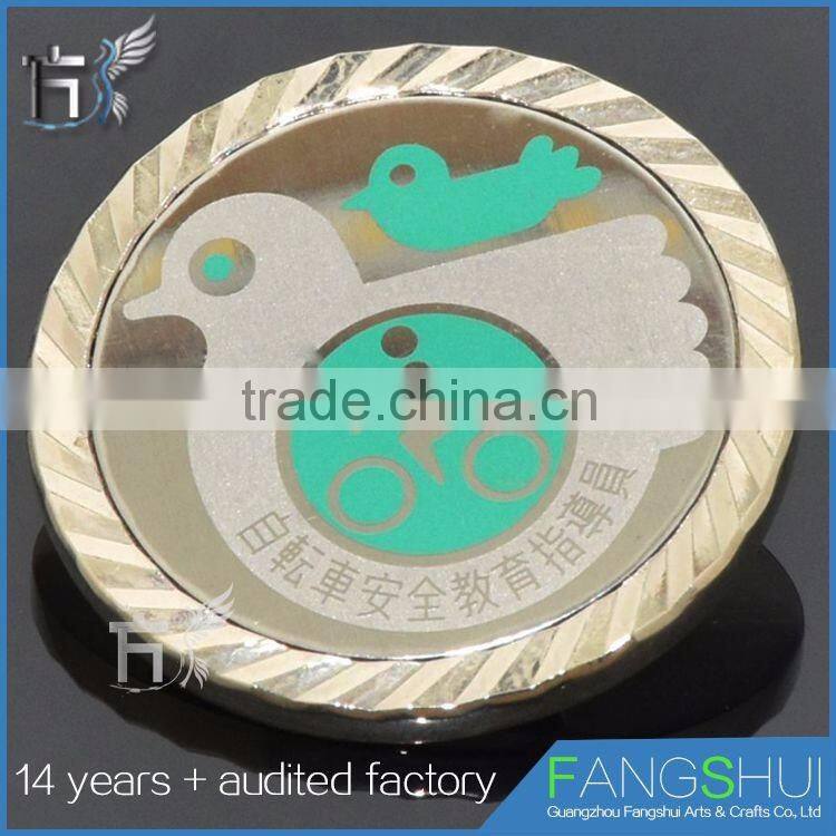 Wholesale fashionable bird lapel pin back lapel pin badge on sale