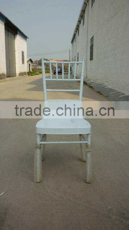 FD-961 White Chair/Comfortable & beautiful Steel Wedding Chivari Chair