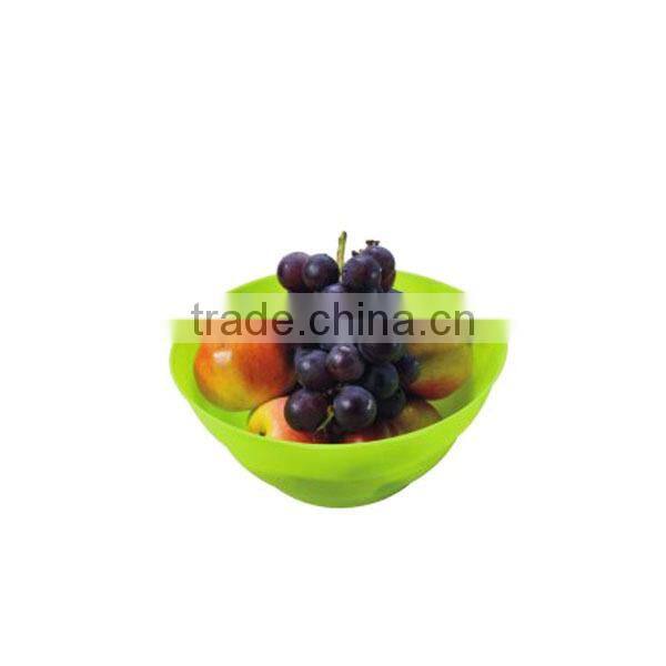 Plastic fruit bowl