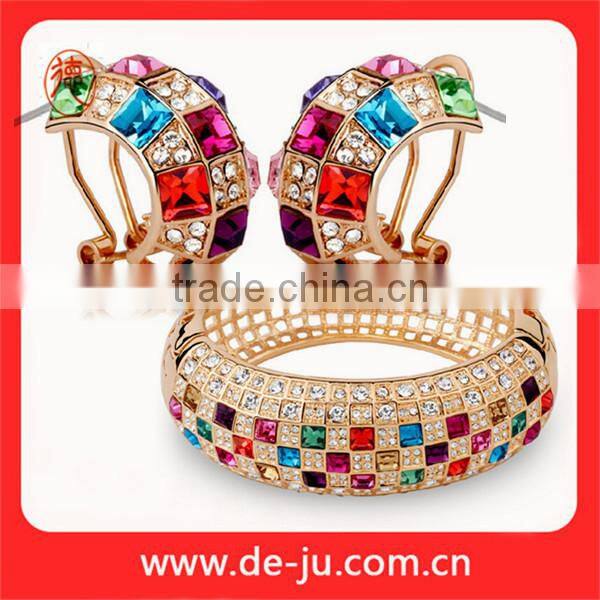 Noble Colorful Queen pendant Necklace