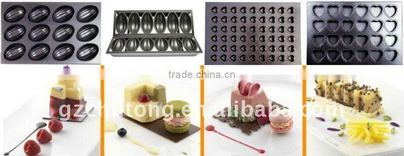 Non-stick carbon steel cake mould