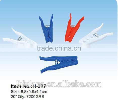 2017 New design Plastic clothes pegs/plastic clothes pegs