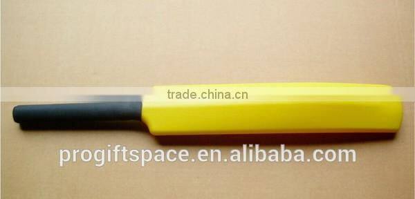 New products 2017 low price custom logo wood whole sale tennis ball yellow cricket bat in dark grips made in china
