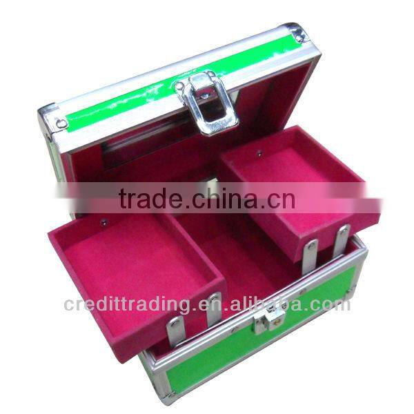Professional Multi-layers Aluminum Cosmetic Case