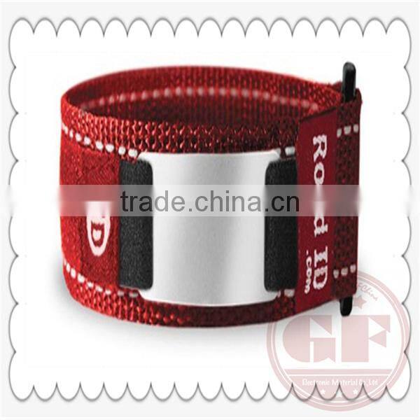 Fancy QR Code Engraved Promotional Rubber Band Weaving Bracelet