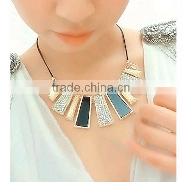 F20090N newest design jewelry necklace irregular pattern leather cord necklace