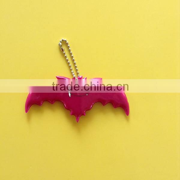 2016 Custom made printing soft PVC reflective keychain / reflective keychain light