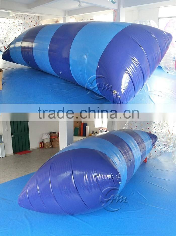 2016 High quality blue water jumping pillow,inflatable water blobs for sale