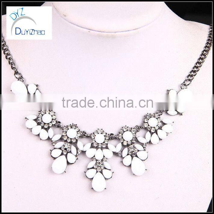 Woman fashion Bubble gold chain yellow Bib Statement Chain Necklace