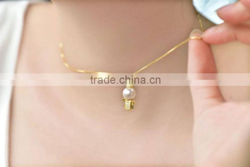 high quality perfect round freshwater pearl pendant