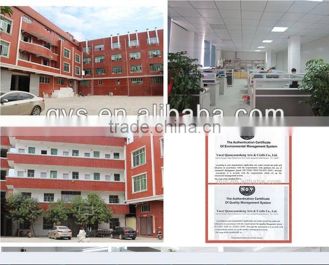 2015 cheap funny plastic snow globe