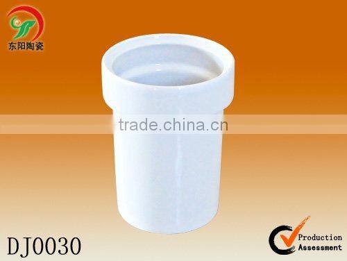 customized design wholesale white ceramic toilet brush holder