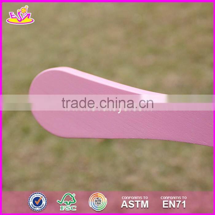 2017 New design lovely pink wooden hangers for baby clothes W09B071