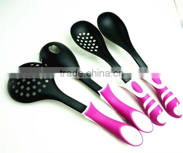 33057 Kitchen Cooking Utensils with Built-in Stand