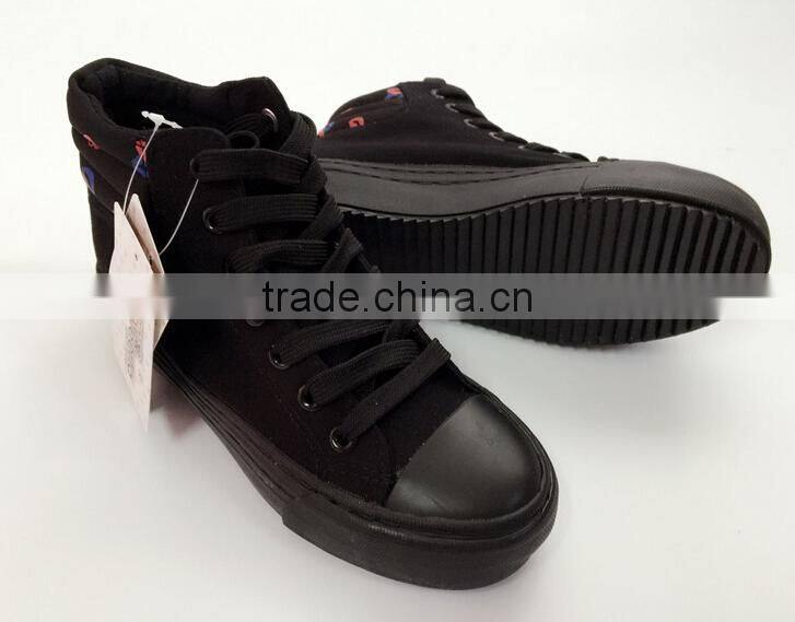 GZY Latest fashion cheap quality promotional canvas shoes stock lots