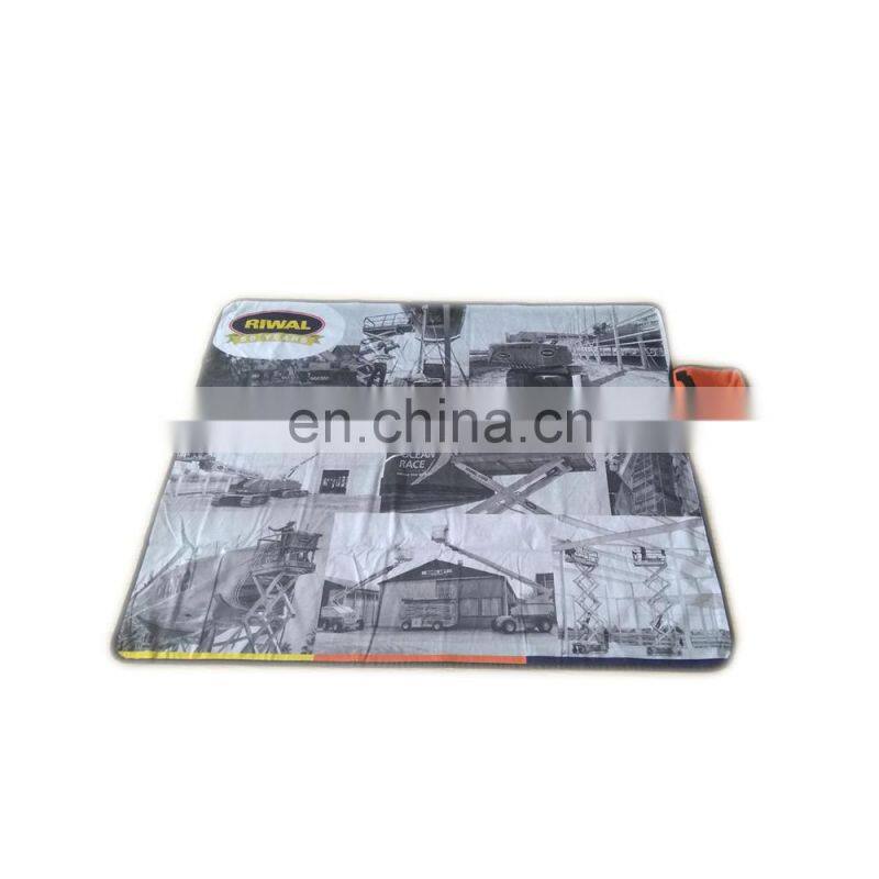 Disposable Promotional Printed Waterproof Custom Logo Foldable Picnic Blanket