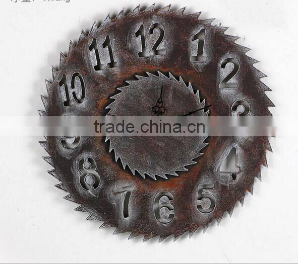 New Design Sawtooth Shape Wooden Gear Wall Clock