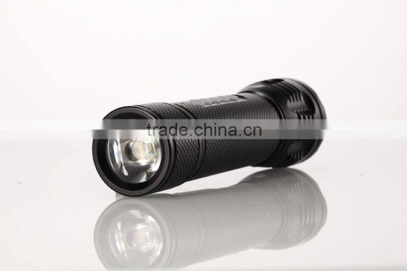 2015 High Quality LED Diving Flashlight