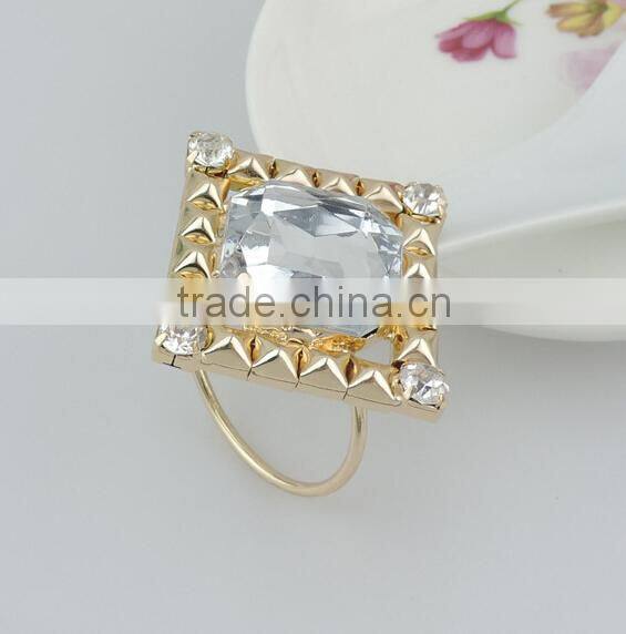 fashionable big diamond crystal square shape metal alloy napkin ring