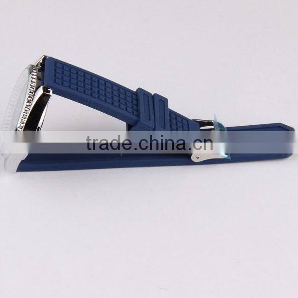 Water resistant geneva silicone rubber watch