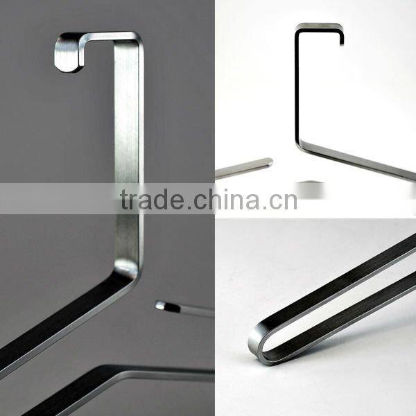 Durable Stainless Steel Plate Stylish Hanger for Bedroom Furniture