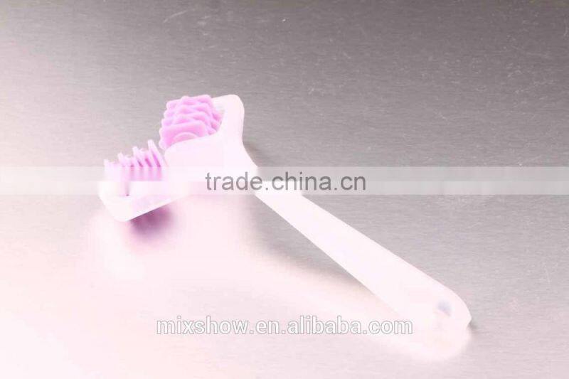 Wholesale small handheld plastic manual massager for promotion gift